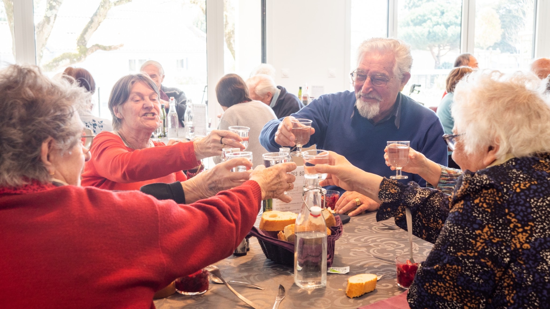 Convivialité, proximité et sécurité : vieillir serein à la résidence Espace et Vie