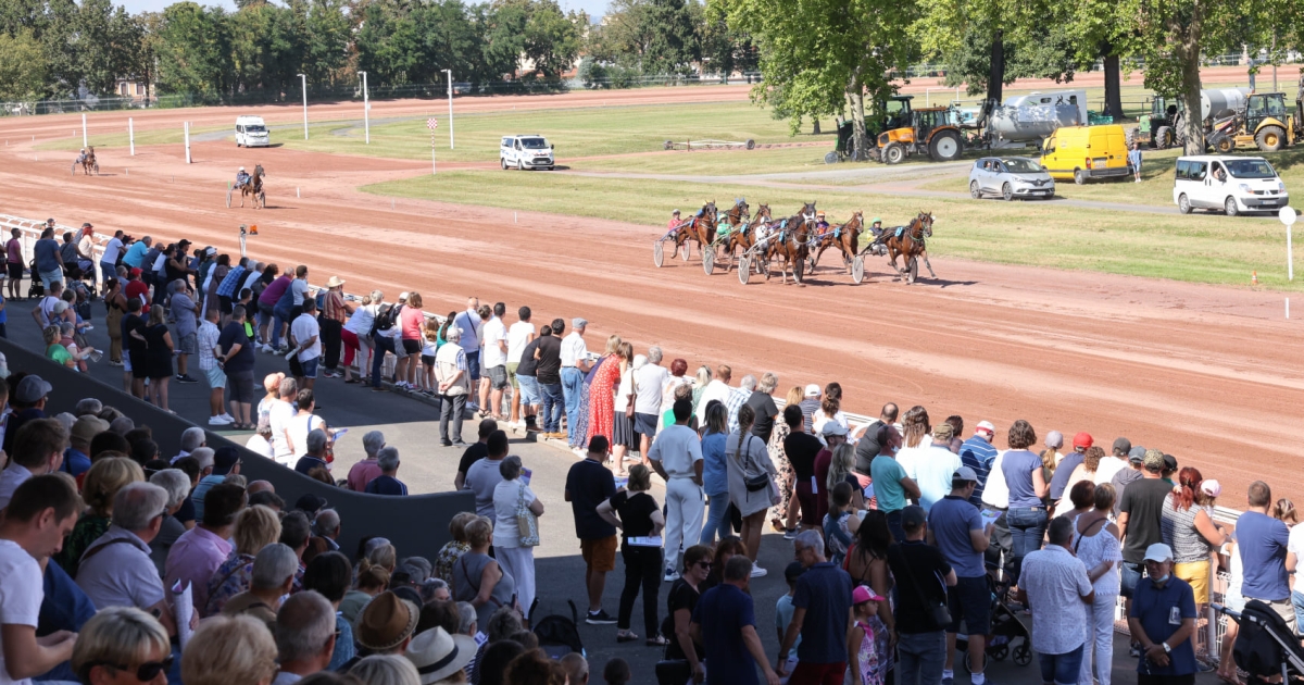 Rendez Vous Le Juin Pour La F Te De Lhippodrome De Feurs Couleur Forez Mag Le Magazine